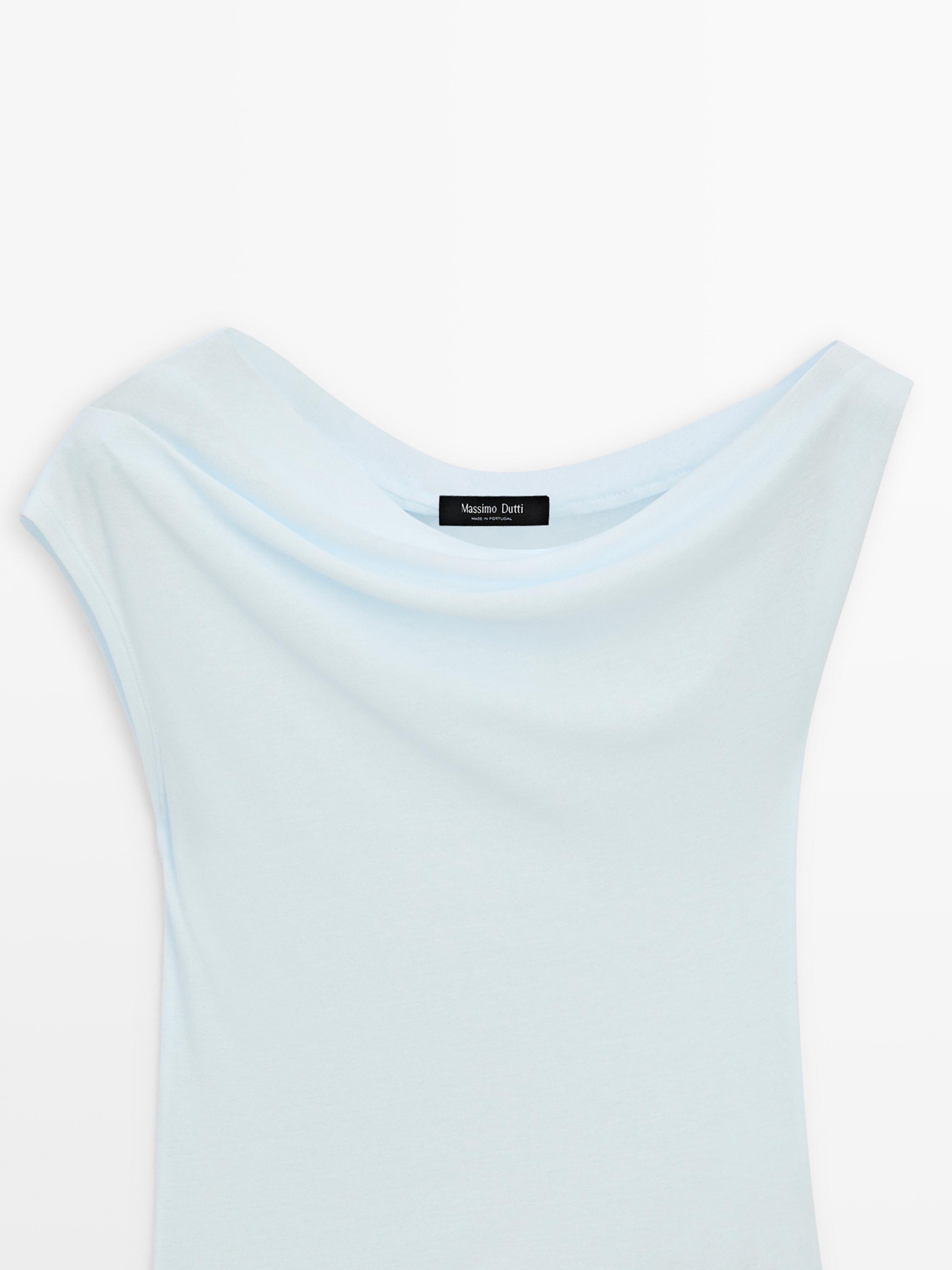 Top asymétrique sans manches